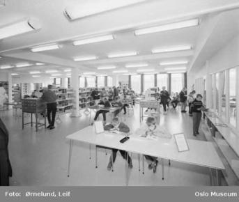 Barneavdelingen Deichmanske bibliotek, Veitvet 1961 